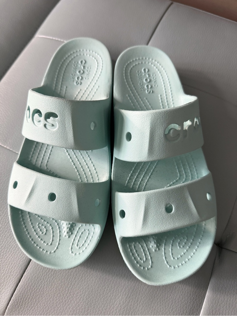 CROCS Aqua Dual-Strap Slide Sandals - 8